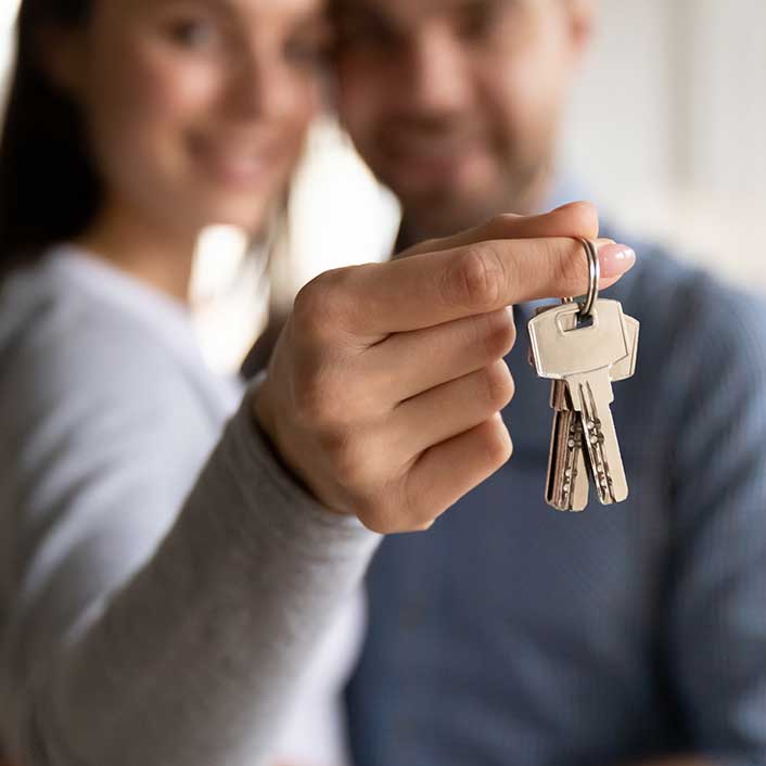 A couple entering a rent to own agreement in Ontario