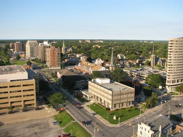 City Hall and downtown in Sarnia, Ontario